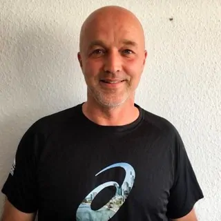 Dr. Christian Simon